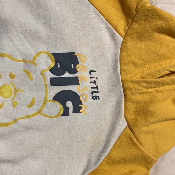 Disney Winnie and the Pooh matching set sweats outfit! Size 6-9 months - Picture 9 of 9